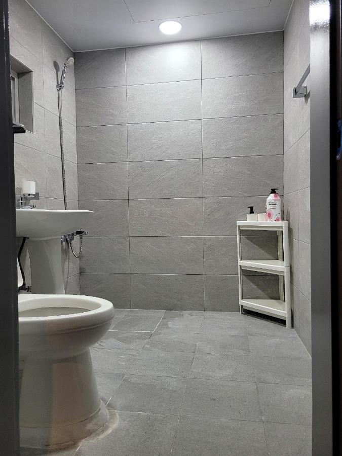 Good Guesthouse Seul Esterno foto